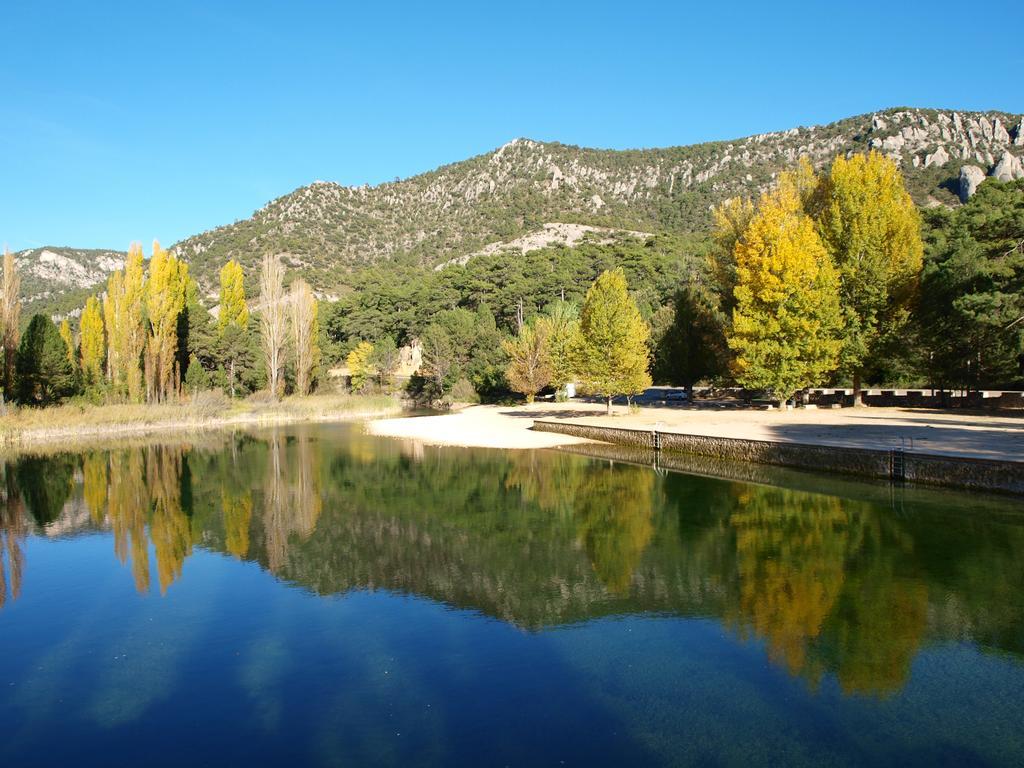 Alojamiento Turistico "El Torreon" Guest House Fresneda de la Sierra Bagian luar foto