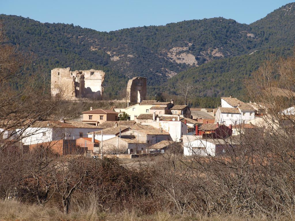 Alojamiento Turistico "El Torreon" Guest House Fresneda de la Sierra Bagian luar foto